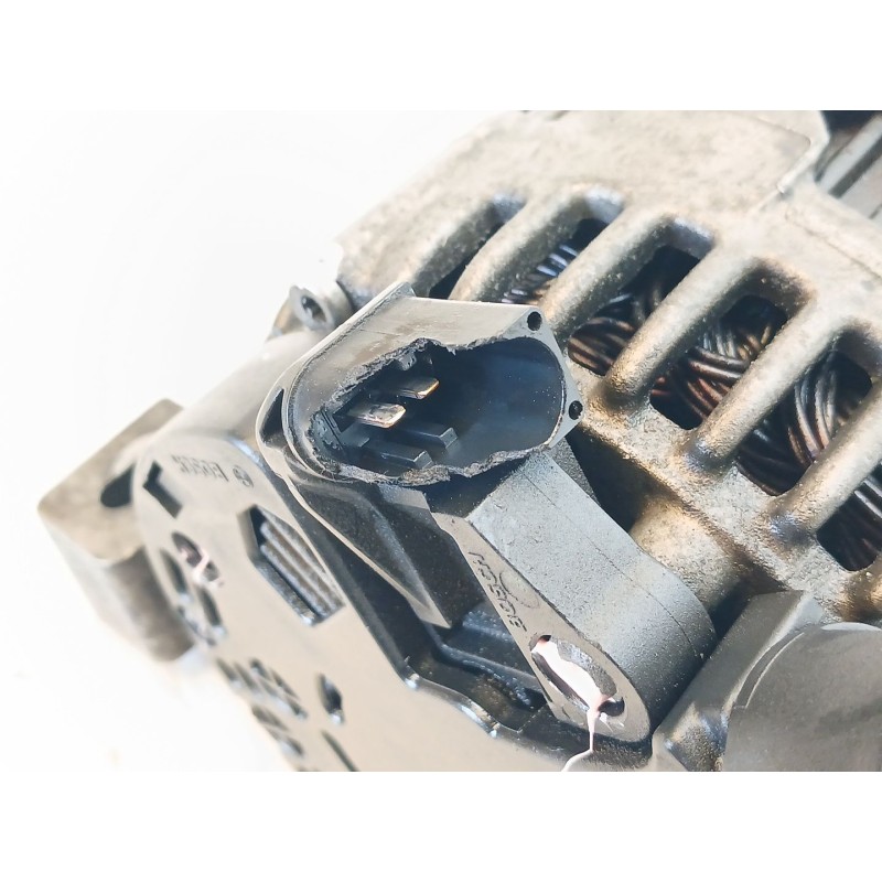 Recambio de alternador para volvo s40 berlina d5 kinetic referencia OEM IAM 0121615014 2