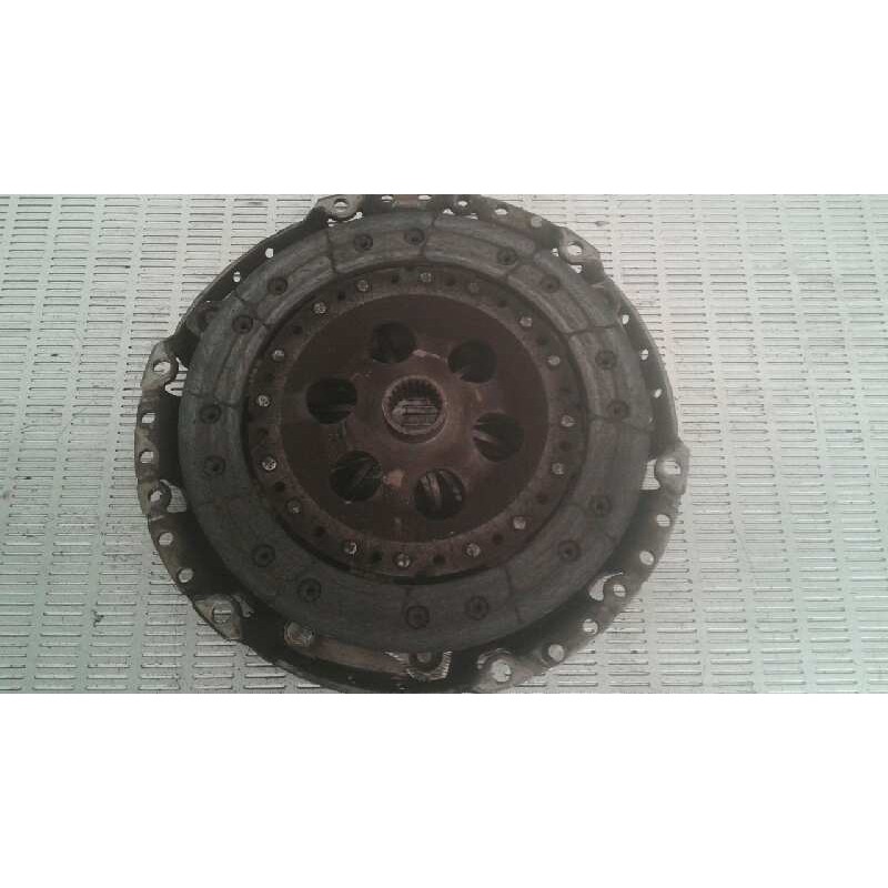 Recambio de kit embrague para ford focus berlina (cak) 1.8 tdci turbodiesel cat referencia OEM IAM 3S417550F1A  LUK