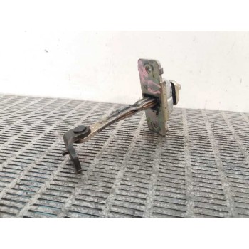 RETENEDOR PUERTA DELANTERA IZQUIERDA 