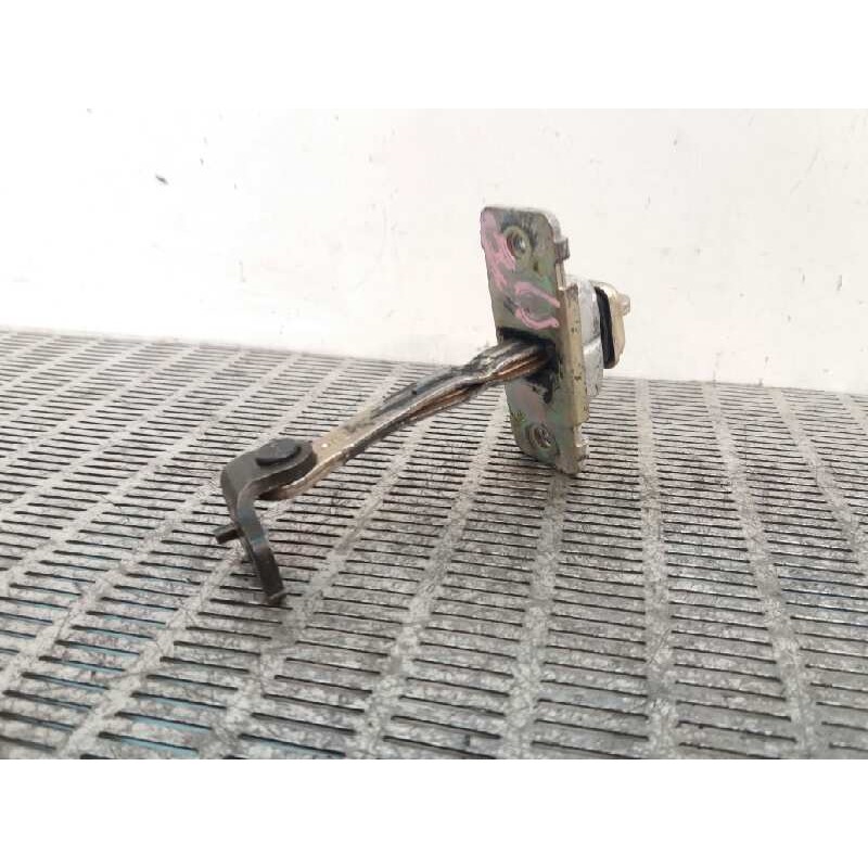 Recambio de retenedor puerta delantera izquierda para kia sephia ll 1.5 cat referencia OEM IAM   