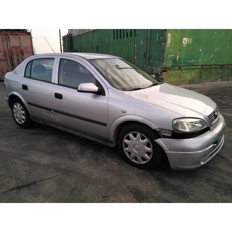 opel astra g berlina del año 2001
