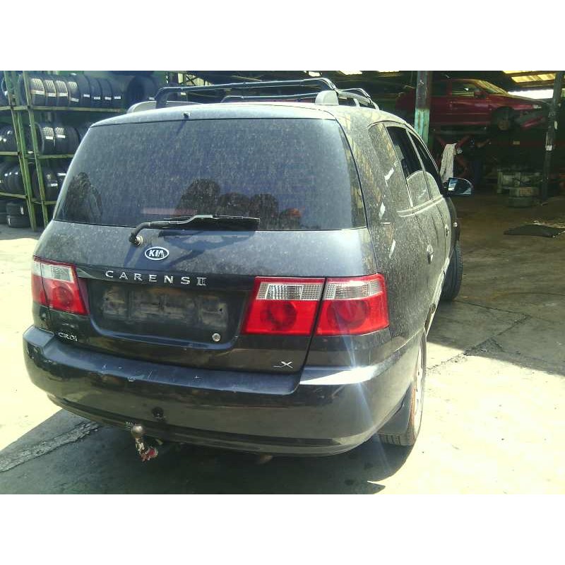 kia carens del año 2004