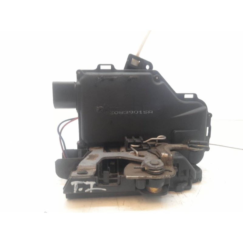 Recambio de cerradura puerta trasera izquierda para audi a2 (8z) 1.4 referencia OEM IAM 8Z0839015A  