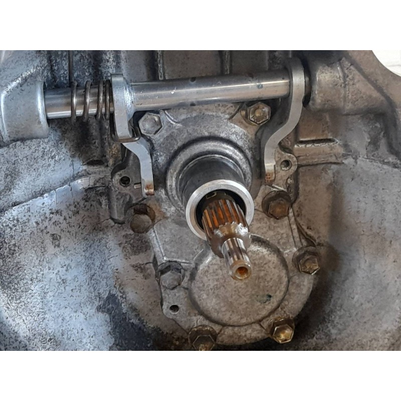 Recambio de caja cambios para opel rascal referencia OEM IAM  82479 3