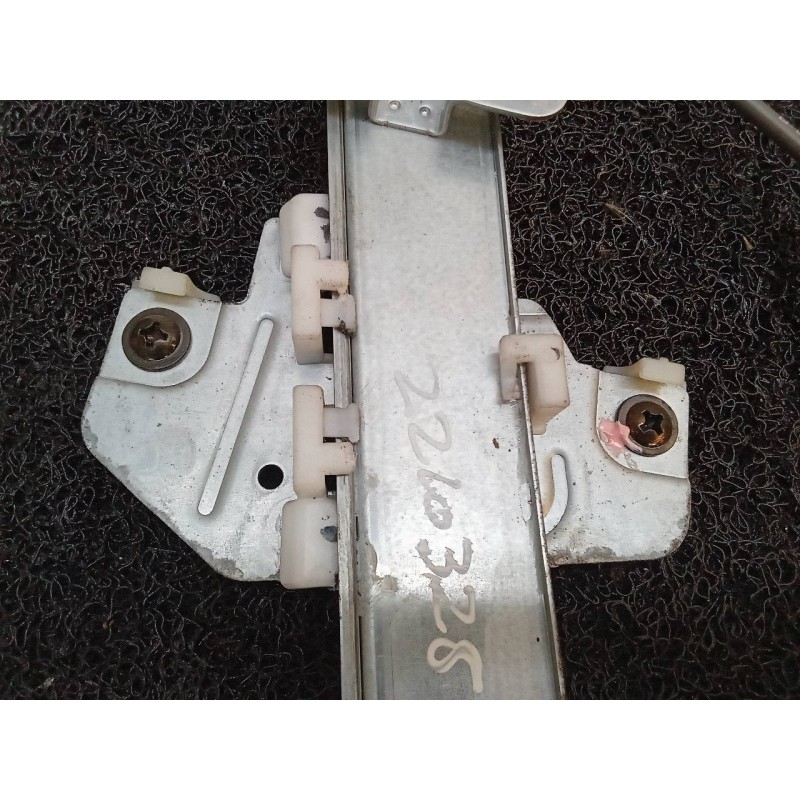 Recambio de elevalunas delantero izquierdo para kia rio 1.4 ex1 referencia OEM IAM 5K021 4