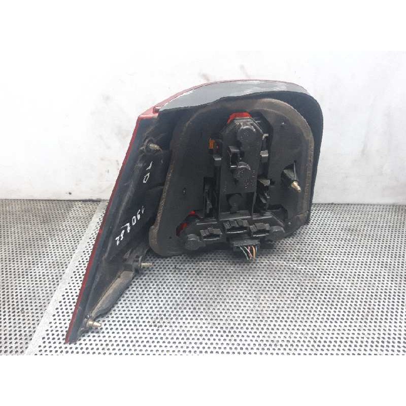 Recambio de piloto trasero derecho para volkswagen golf iv berlina (1j1) highline referencia OEM IAM - Gris 4