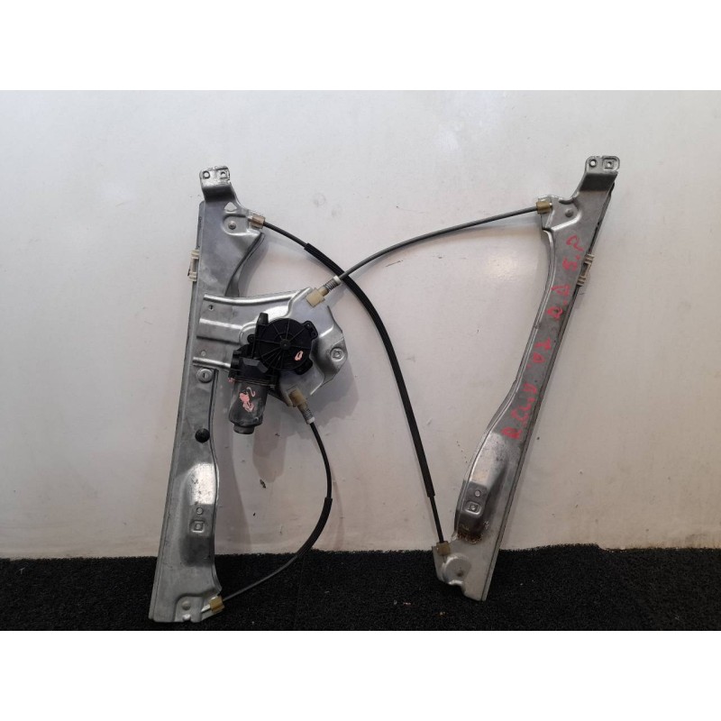 Recambio de elevalunas delantero derecho para renault clio iii referencia OEM IAM  129756 