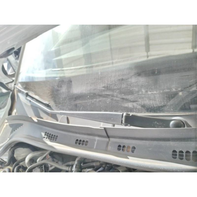 Recambio de brazo limpia delantero derecho para skoda fabia ambition plus referencia OEM IAM   
