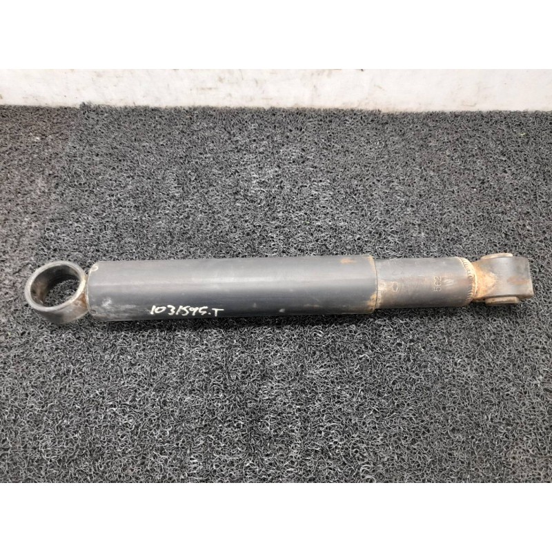 Recambio de amortiguador trasero derecho para nissan patrol gr (y61) gr s referencia OEM IAM   