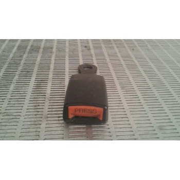 ENGANCHE CINTURON DELANTERO IZQUIERDO 