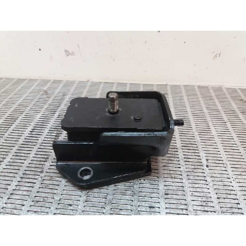 Recambio de soporte motor izquierdo para mitsubishi pajero 2.5 td referencia OEM IAM MB007023  