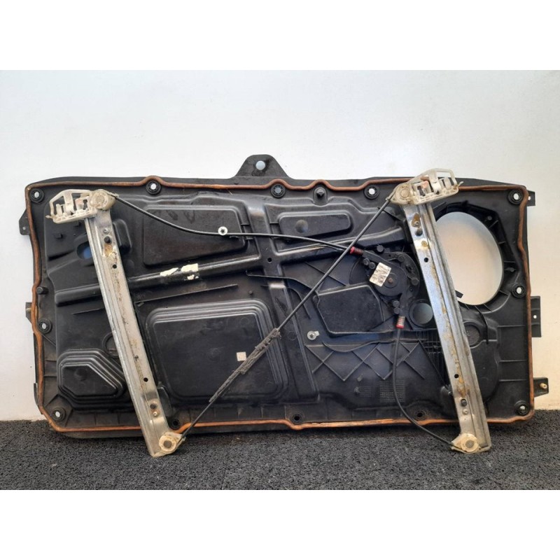 Recambio de elevalunas delantero derecho para ford fiesta (cbk) ambiente referencia OEM IAM 2S5114553AA 129775 2