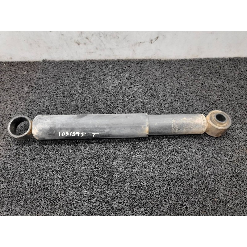 Recambio de amortiguador trasero izquierdo para nissan patrol gr (y61) gr s referencia OEM IAM   