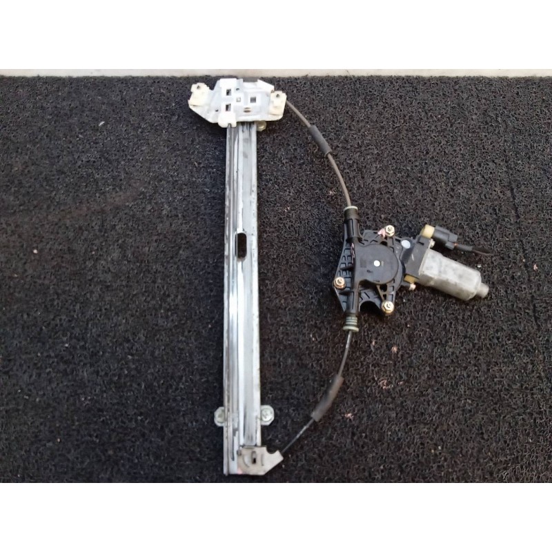 Recambio de elevalunas delantero derecho para kia rio 1.4 ex1 referencia OEM IAM 5K011  