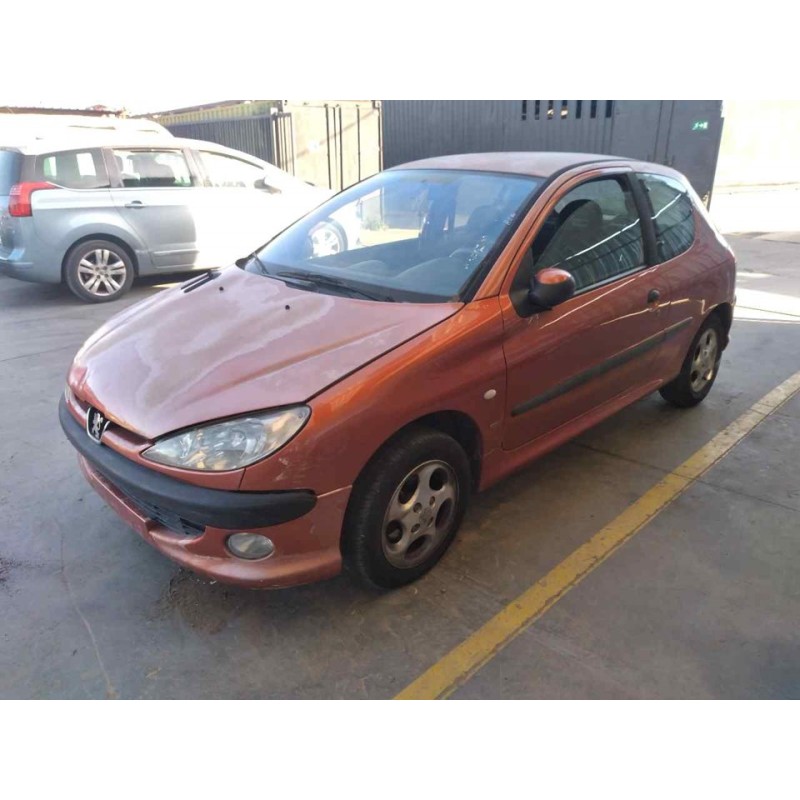 peugeot 206 berlina del año 2001