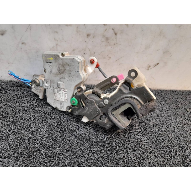 Recambio de cerradura puerta trasera derecha para nissan patrol gr (y61) gr s referencia OEM IAM   