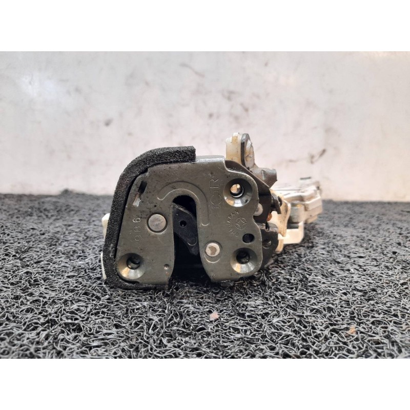 Recambio de cerradura puerta trasera derecha para nissan patrol gr (y61) gr s referencia OEM IAM - Azul 2