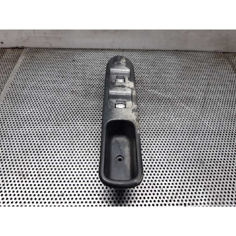 Recambio de mando elevalunas delantero izquierdo para peugeot 307 break / sw (s1) break xr referencia OEM IAM   