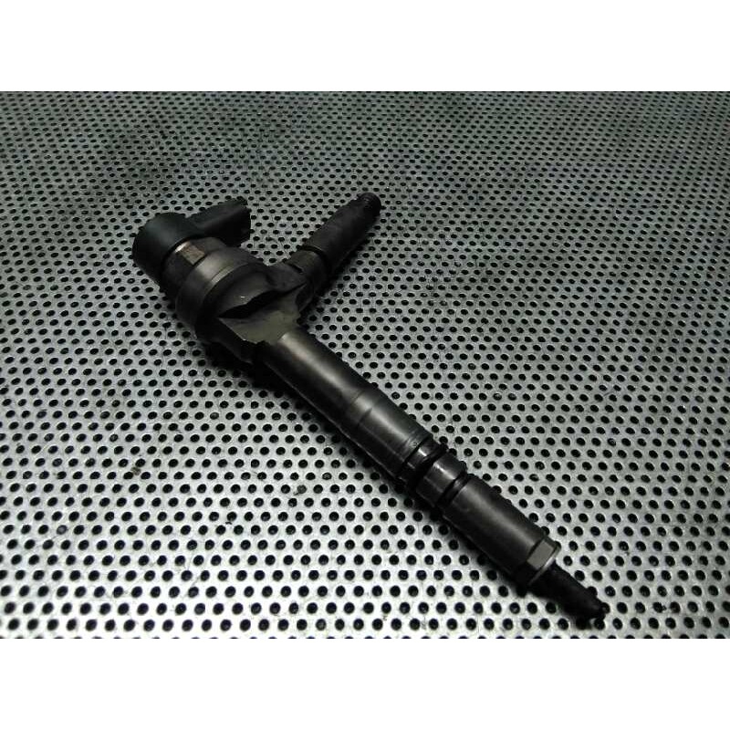 Recambio de inyector para opel astra h berlina 1.7 16v cdti referencia OEM IAM 0445110175  