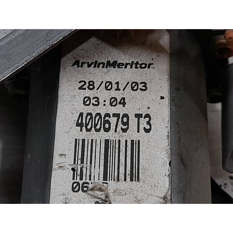 Recambio de elevalunas delantero derecho para citroën xsara berlina 1.4 hdi referencia OEM IAM 400679 - Gris 2