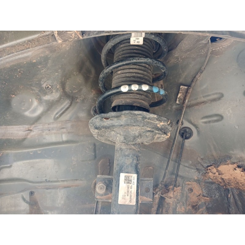 Recambio de amortiguador delantero izquierdo para seat arona style referencia OEM IAM 2Q0413031AA  