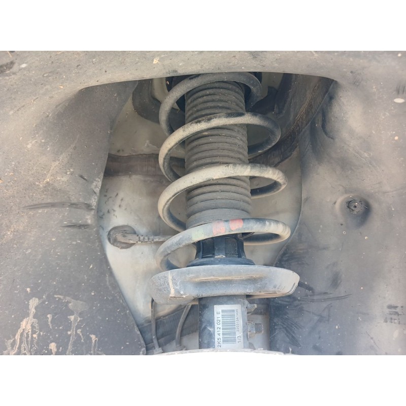 Recambio de amortiguador delantero derecho para volkswagen caddy iii furgoneta/monovolumen (2ka, 2kh, 2ca, 2ch) 1.6 tdi referenc - Blanco