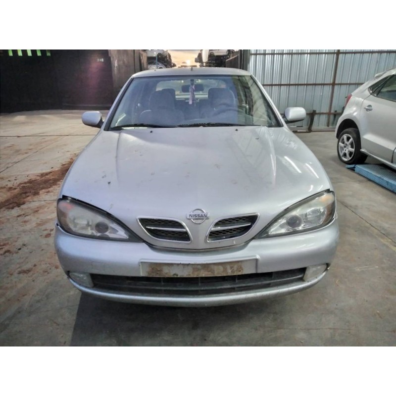 nissan primera berlina (p11) del año 2001
