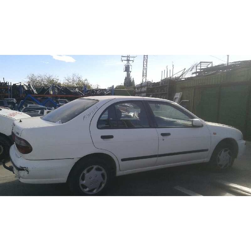 nissan almera (n15) del año 1999