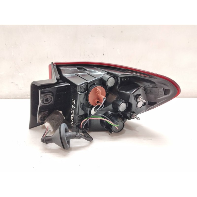 Recambio de piloto trasero izquierdo para kia ceed business referencia OEM IAM 92401J7000 2