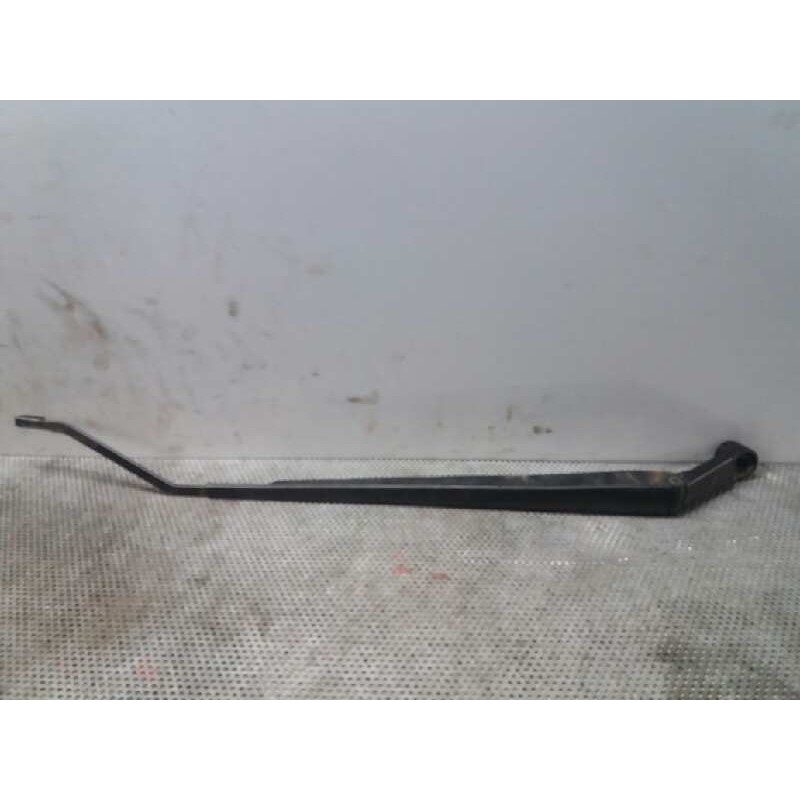 Recambio de brazo limpia delantero derecho para toyota corolla verso (r1) 2.2 d-4d sol referencia OEM IAM