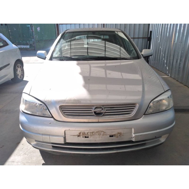 opel astra g berlina del año 1998