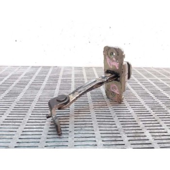RETENEDOR PUERTA DELANTERA IZQUIERDA 