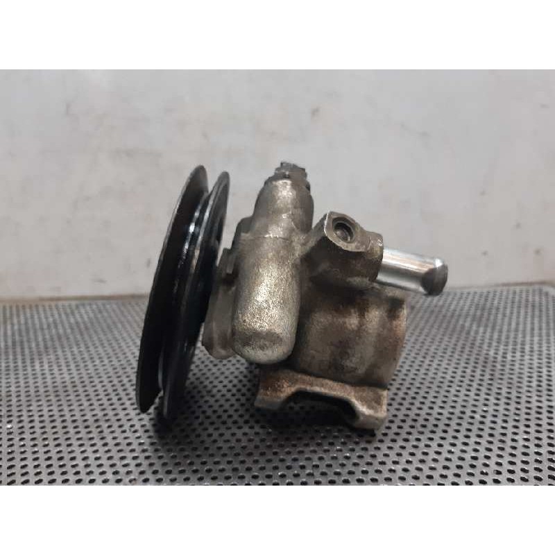 Recambio de bomba direccion para opel corsa b 1.7 diesel referencia OEM IAM 26008257 82614 