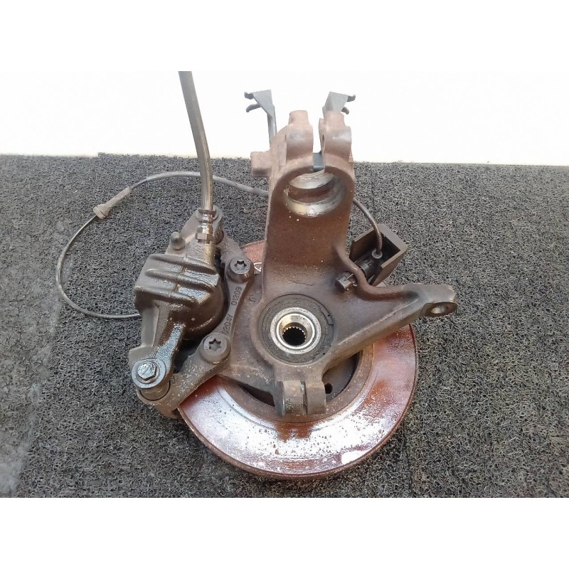 Recambio de mangueta delantera derecha para peugeot 206+ básico referencia OEM IAM - Blanco 2