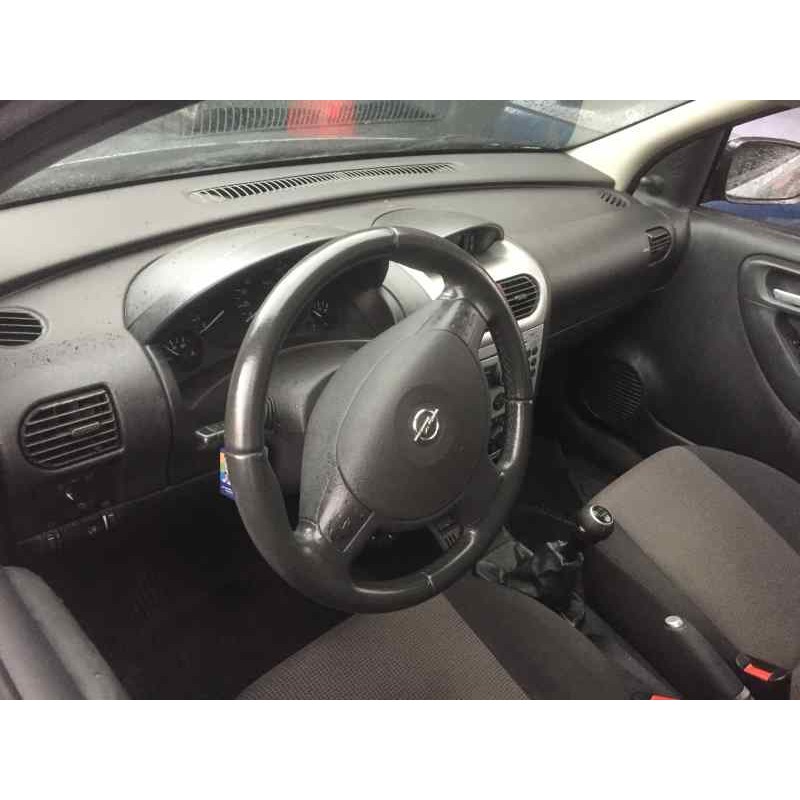 opel corsa c del año 2003