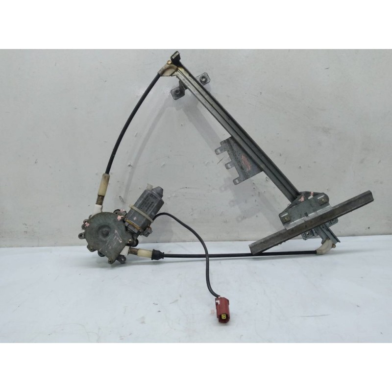 Recambio de elevalunas delantero derecho para volvo serie 440 1.7 cat referencia OEM IAM 467115 E366202001B 