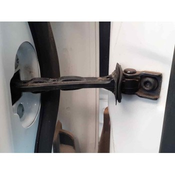 RETENEDOR PUERTA DELANTERA IZQUIERDA 