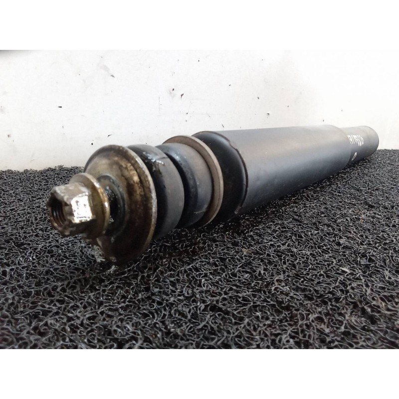 Recambio de amortiguador delantero derecho para nissan patrol gr (y61) comfort referencia OEM IAM 2