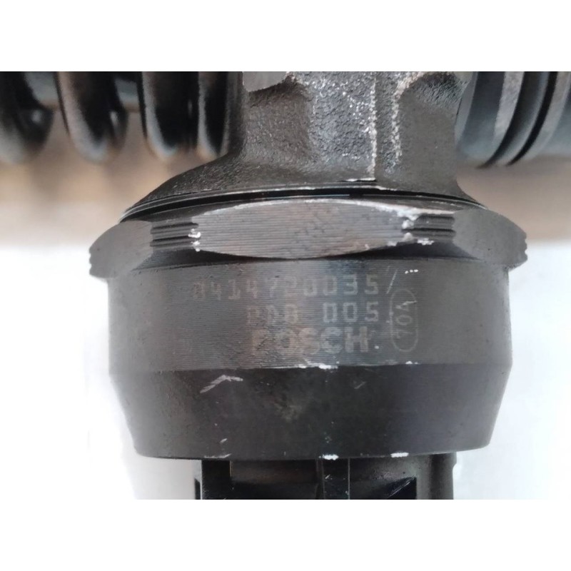 Recambio de inyector para volkswagen polo (9n1) trendline referencia OEM IAM 0414720035 - Negro 2