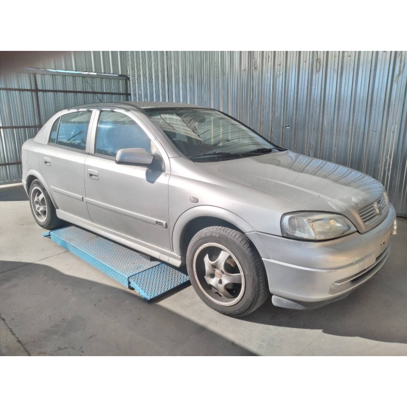 opel astra g berlina del año 1998