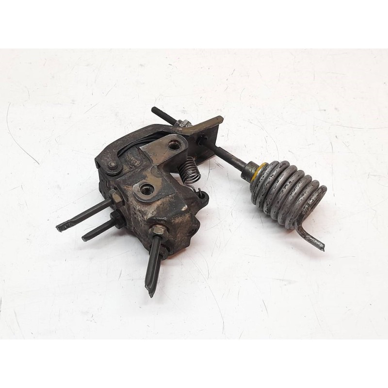 Recambio de repartidor de freno para volkswagen lt caja abierta (mod. 1997) lt 46 caja abierta referencia OEM IAM 4828188  BOSCH - Blanco 4