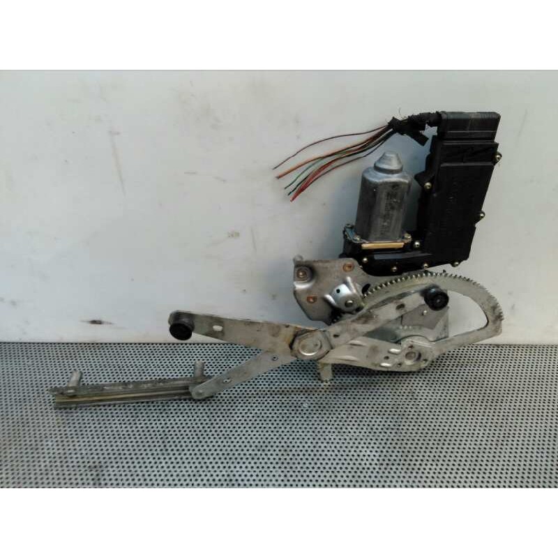 Recambio de elevalunas trasero izquierdo para volkswagen golf iii cabrio (1e7) highline referencia OEM IAM 1E0959811B 05075060 2
