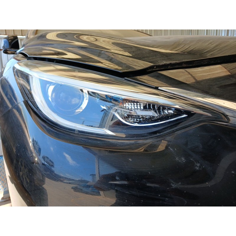 Recambio de faro derecho para infiniti qx30 2.2 d awd referencia OEM IAM 260105DA1A 90070679 VALEO