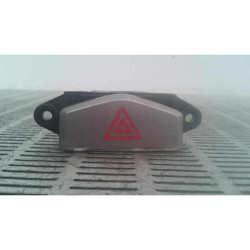 Recambio de warning para kia carens 2.0 turbodiesel cat referencia OEM IAM   