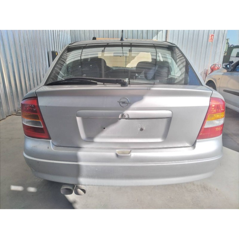 opel astra g berlina del año 1998