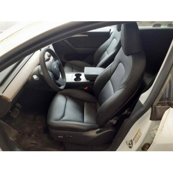 ASIENTO DELANTERO IZQUIERDO 