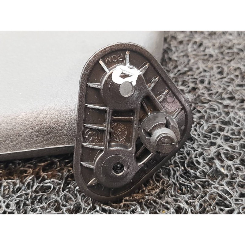 Recambio de parasol derecho para bmw serie 3 berlina (e46) 320d referencia OEM IAM - Azul 2