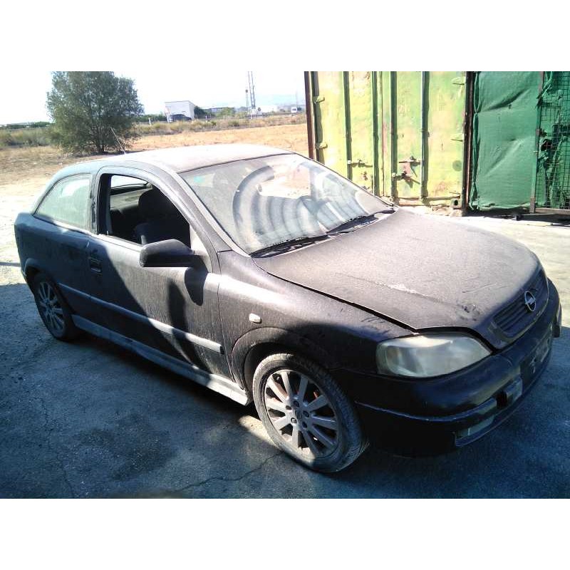 opel astra g berlina del año 2002
