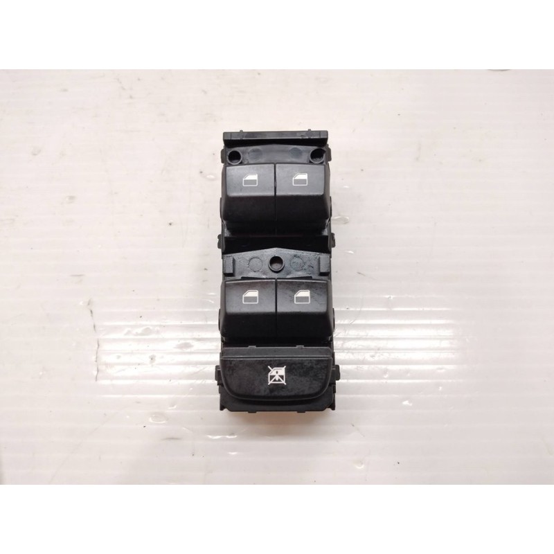 Recambio de mando elevalunas delantero izquierdo para kia ceed business referencia OEM IAM 93570J7200  