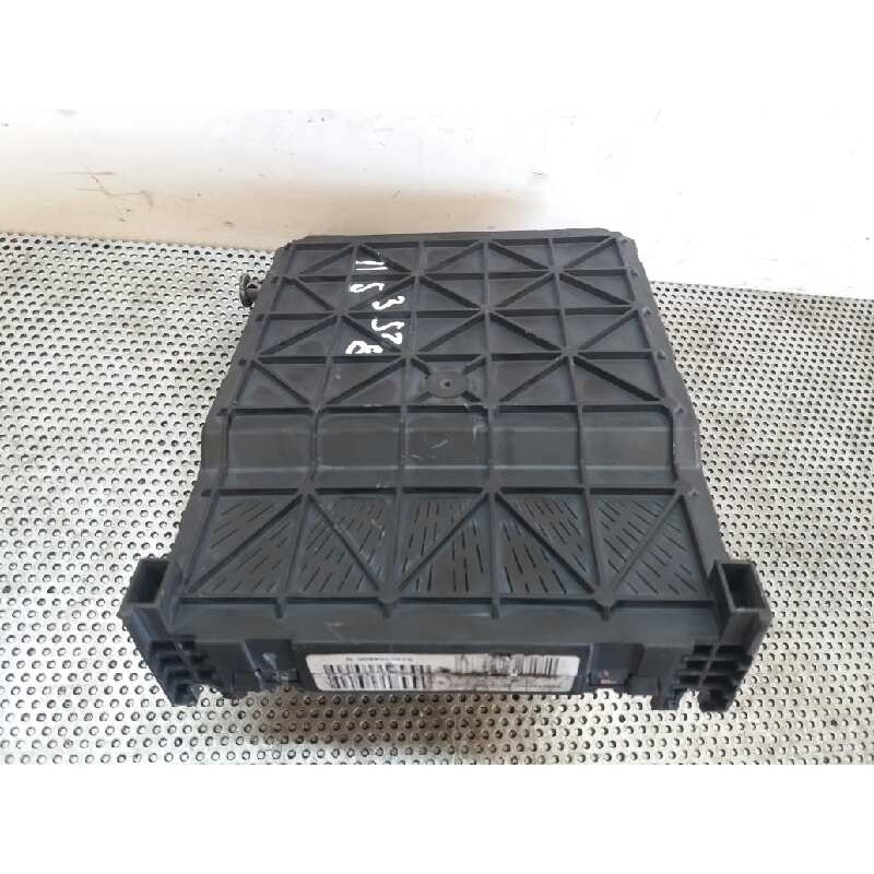 Recambio de caja reles / fusibles para peugeot 407 1.6 hdi referencia OEM IAM 9662463480 S120104600N - Gris 2